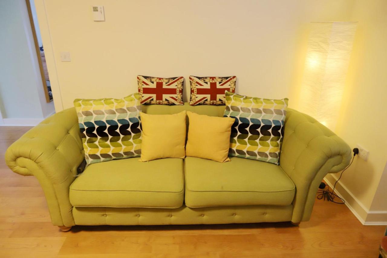 Easytravel Luxury Nec/Airport 3 Beds House Διαμέρισμα Μπέρμιγχαμ Εξωτερικό φωτογραφία